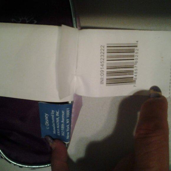 Disney Princess Frozen Sisters Forever Duffle Bag - Picture 7 of 7